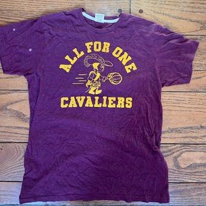 Men’s large Homage Cleveland Cavaliers T-shirt